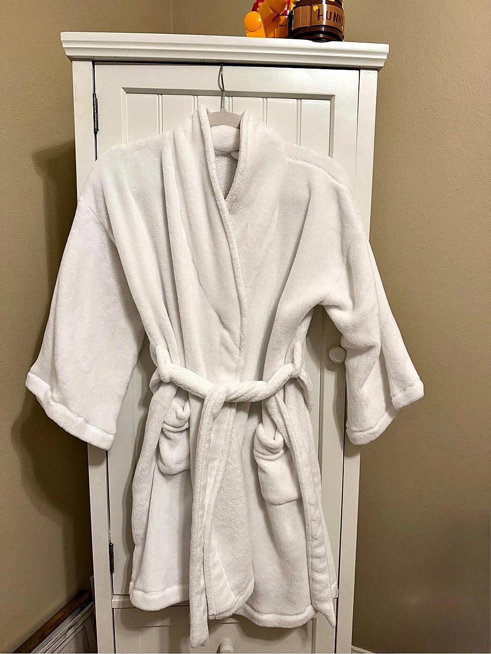Stars Above Plush Fleece Robe White Small